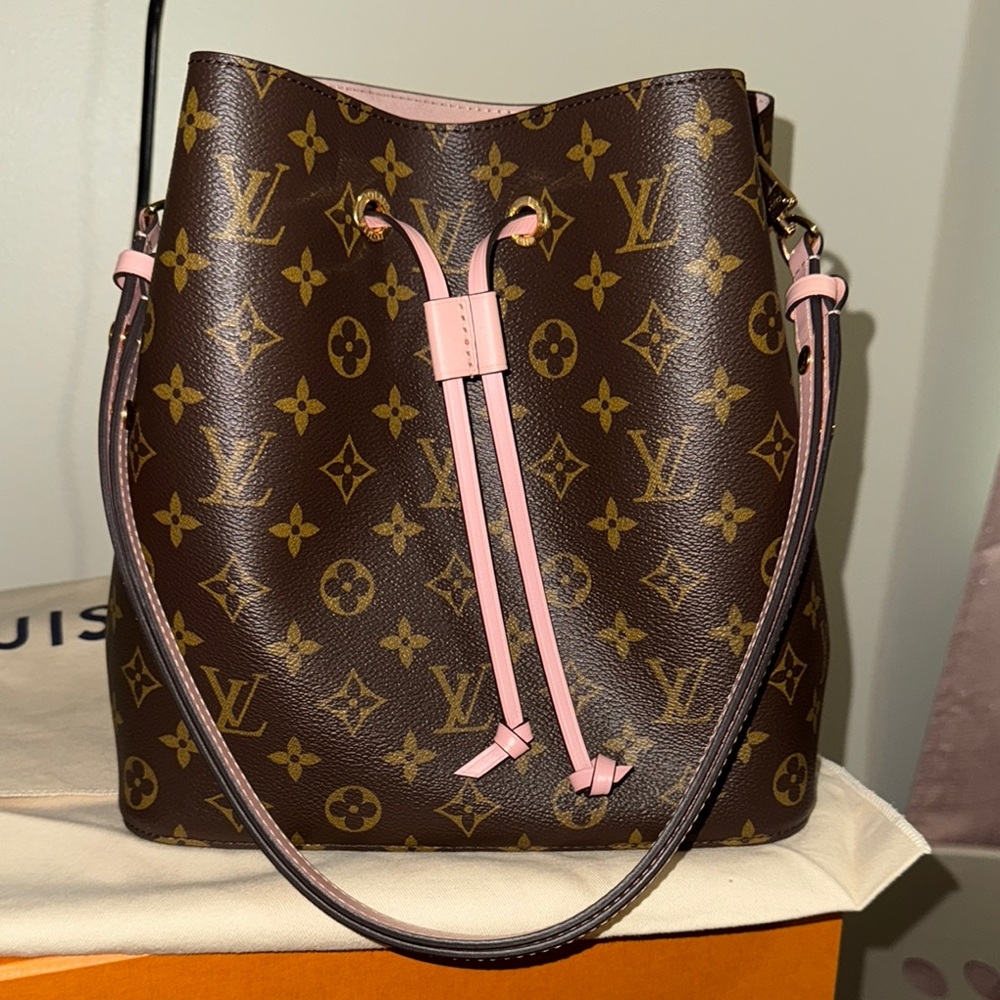 Louis Vuitton Neonoe MM